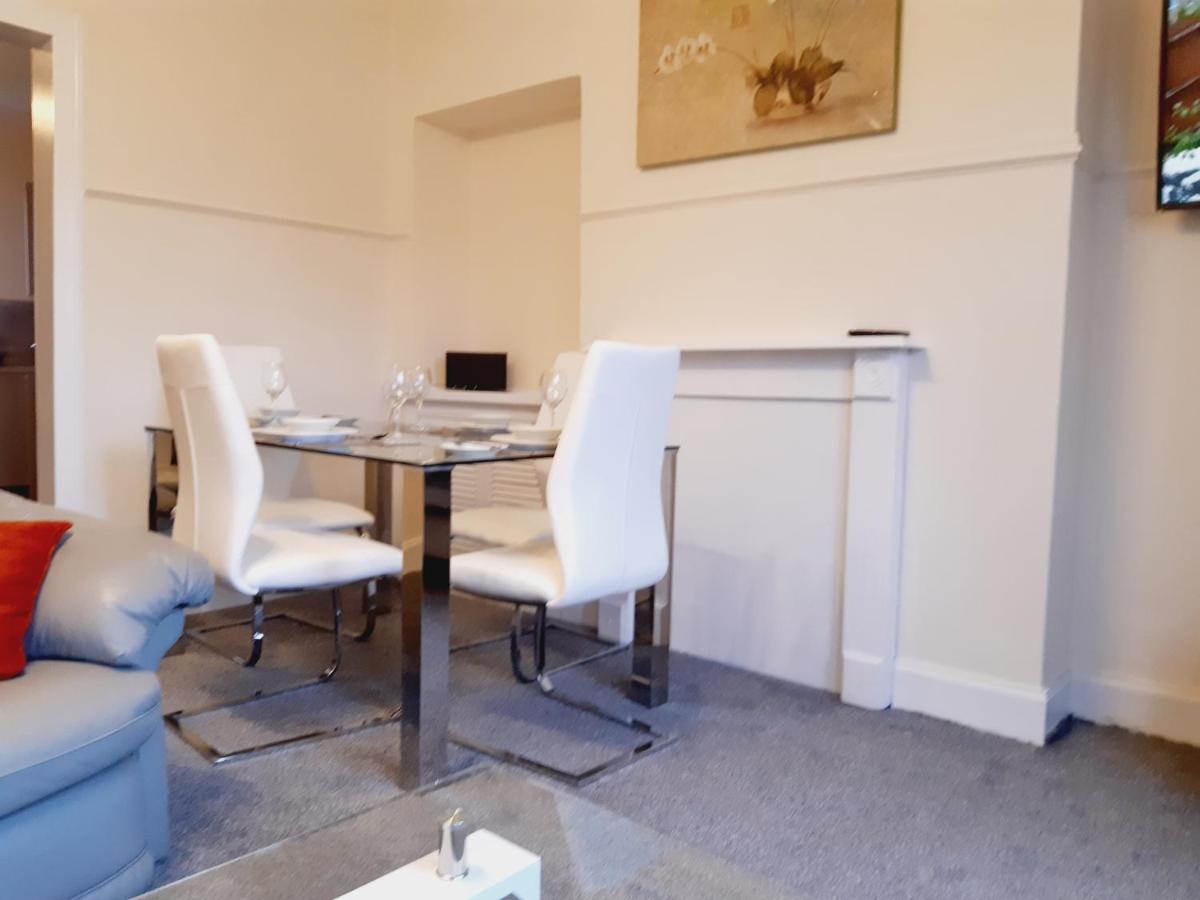 Carvetii - Vincent House - Large 3 Bedroom Apartment With On-Site Parking Lochgelly Экстерьер фото